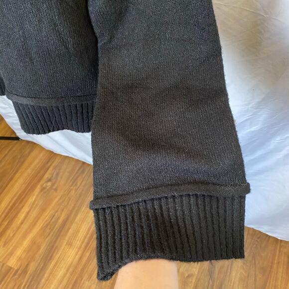 Double Zero Women's Knit Crewneck Sweater Size Small Black Bell Sleeve Winter - Picture 4 of 9